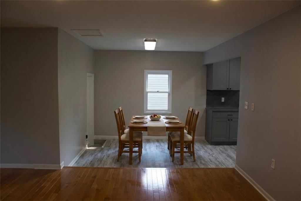 1402 SW Peggy Circle — photo 5