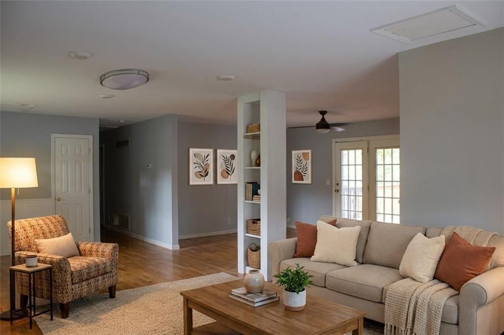 1402 SW Peggy Circle — photo 9