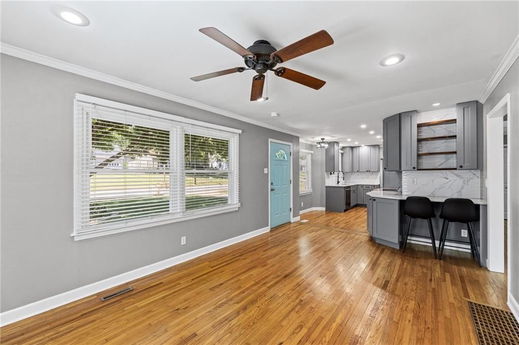 4935 Juniper Street — photo 8