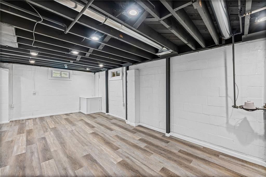 4935 Juniper Street — photo 21