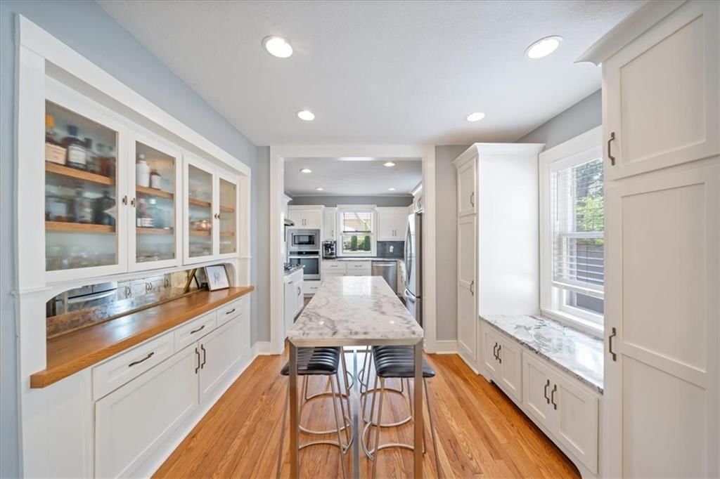 11 E Concord Avenue — photo 10