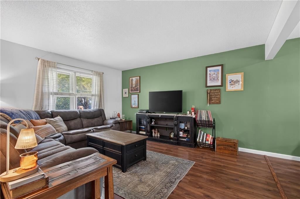 302 N Clark Street — photo 7