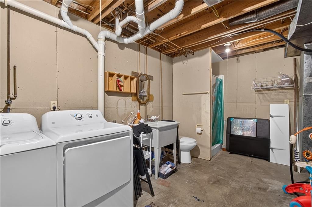 302 N Clark Street — photo 28