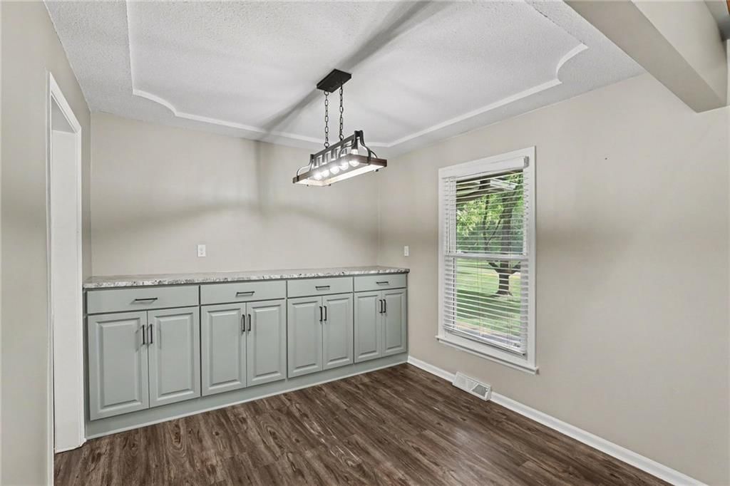 25322 Lone Pine Drive — photo 10