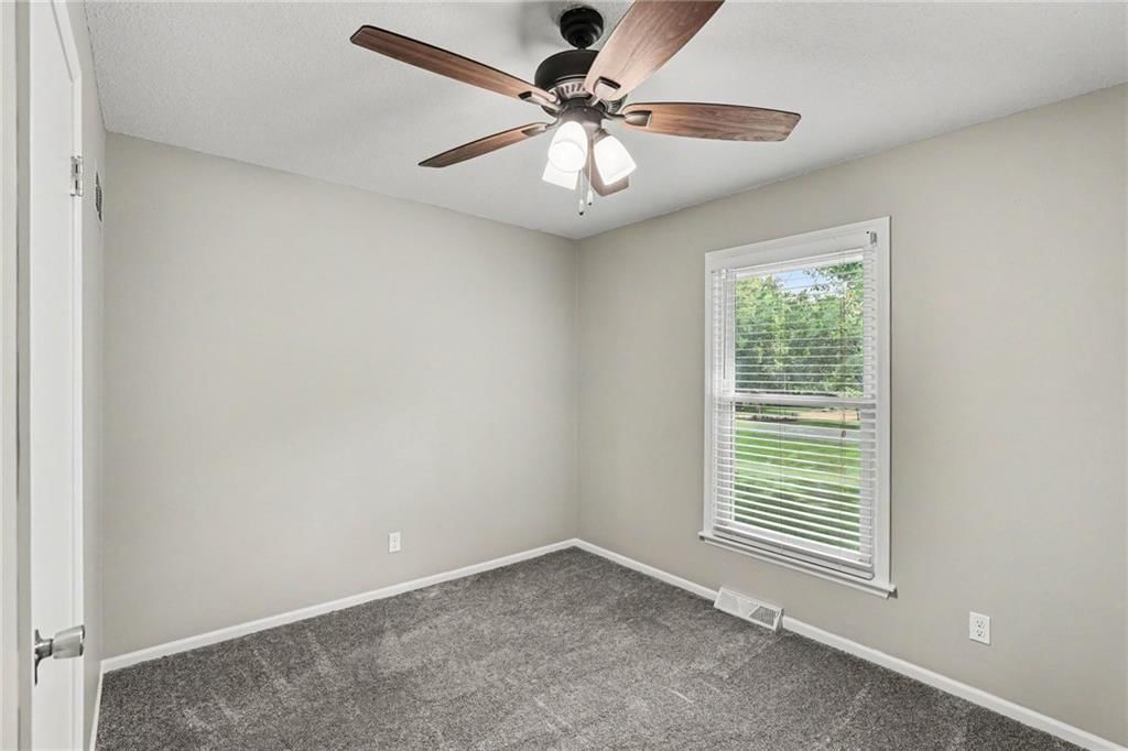 25322 Lone Pine Drive — photo 23