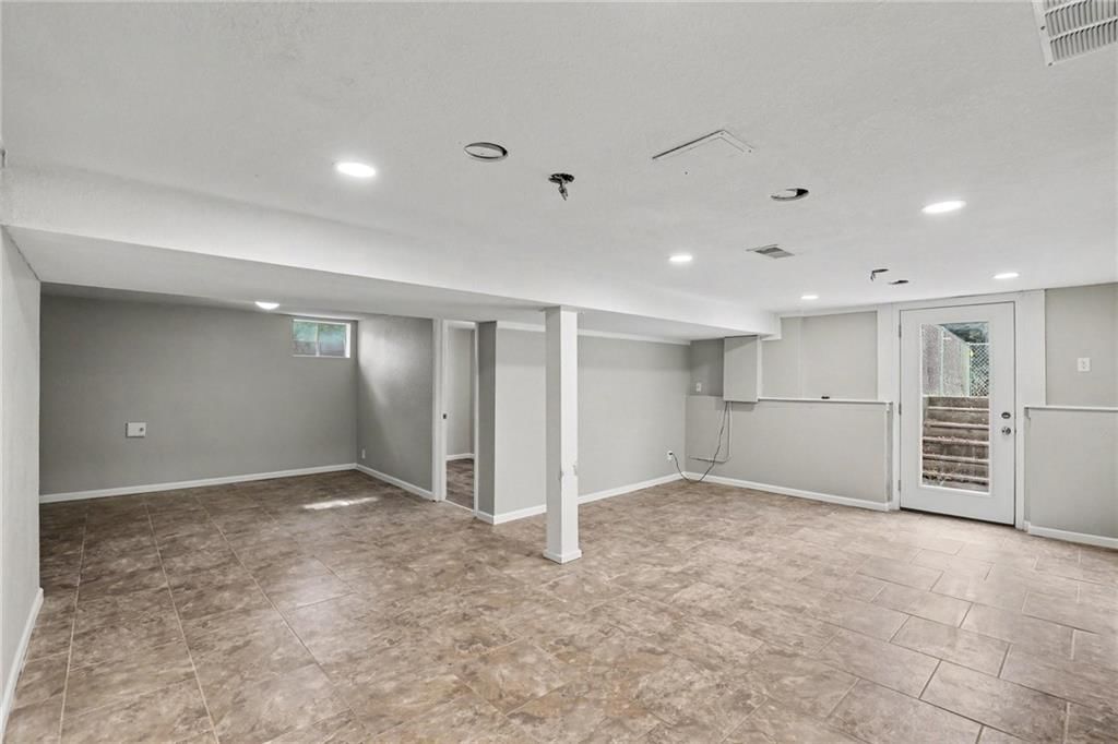 25322 Lone Pine Drive — photo 28