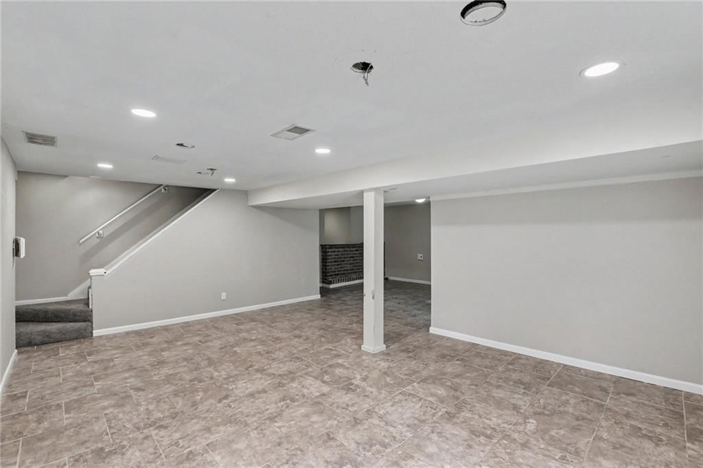 25322 Lone Pine Drive — photo 29