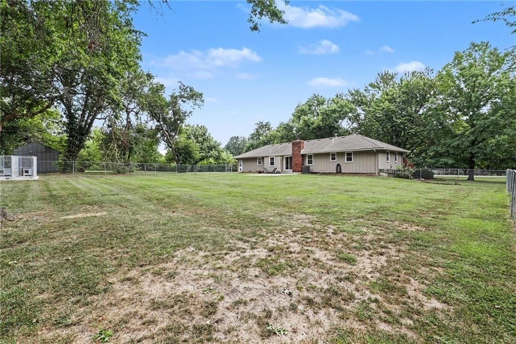 25322 Lone Pine Drive — photo 33