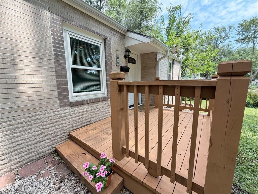 106 NE Ash Street — photo 5