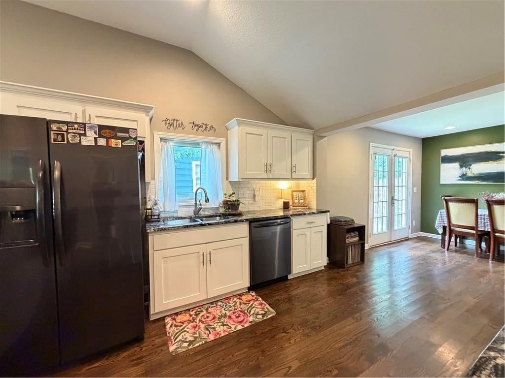 106 NE Ash Street — photo 10