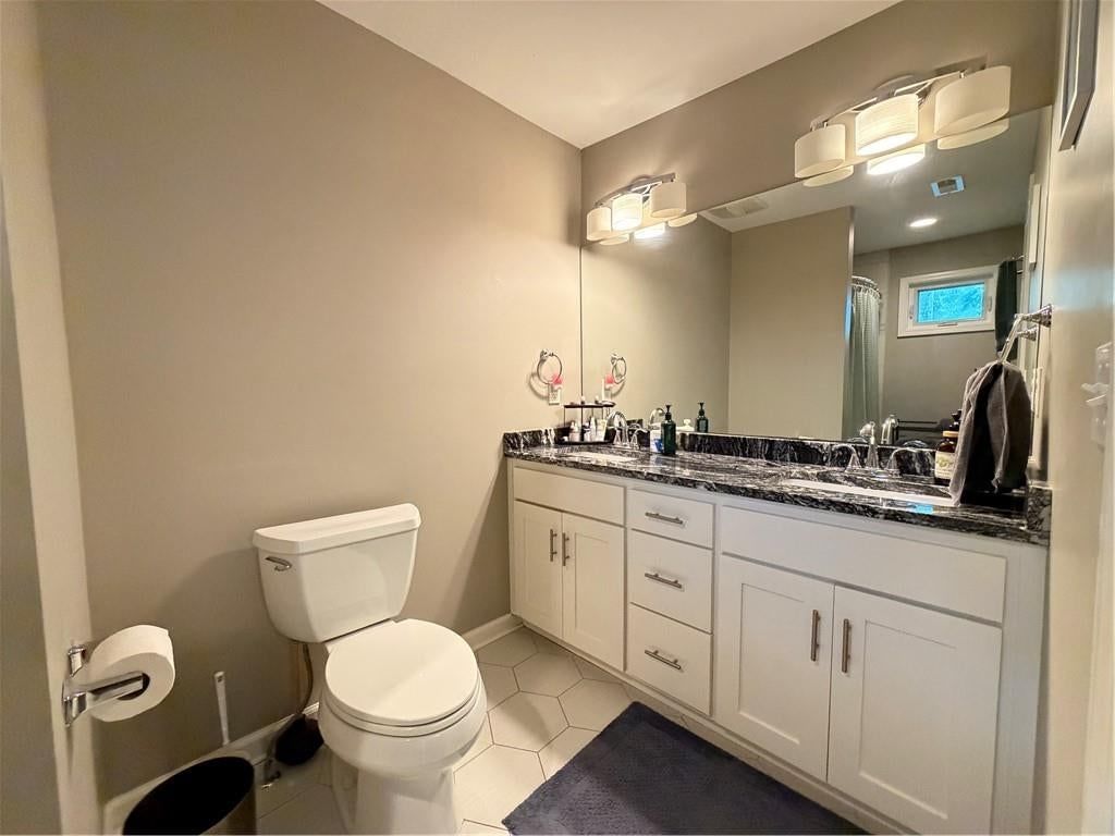 106 NE Ash Street — photo 16