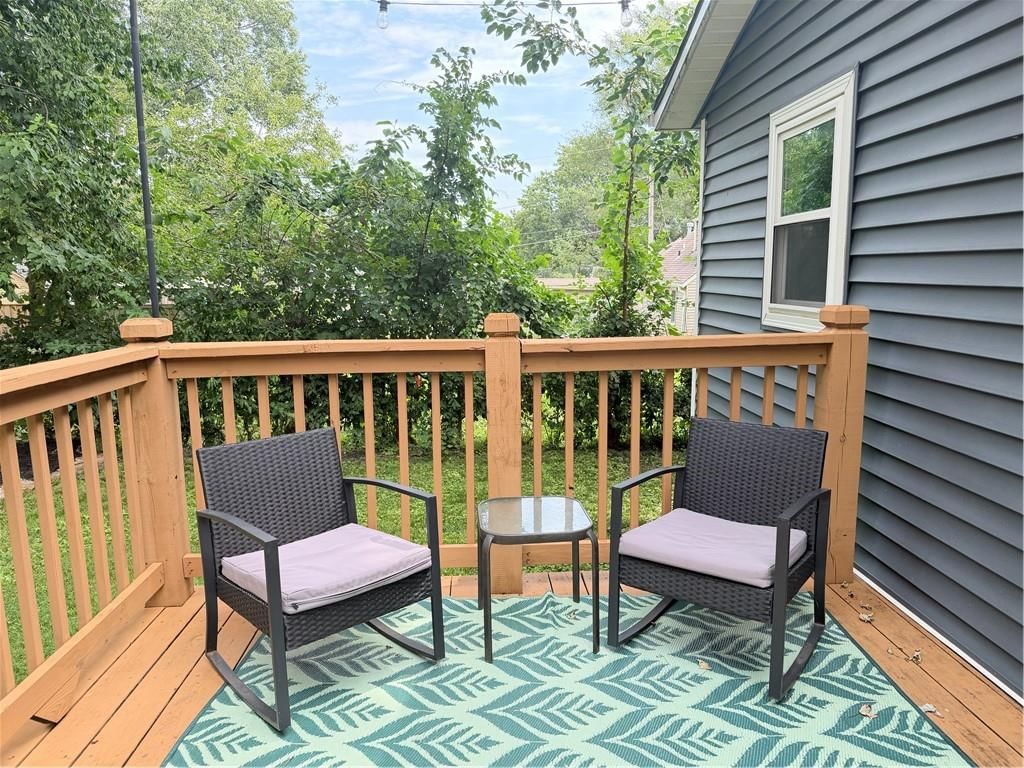 106 NE Ash Street — photo 21