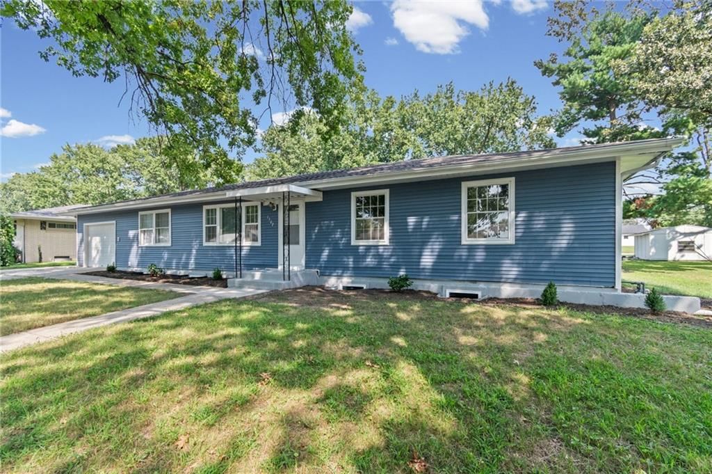 1308 N Cherry Street — photo 2