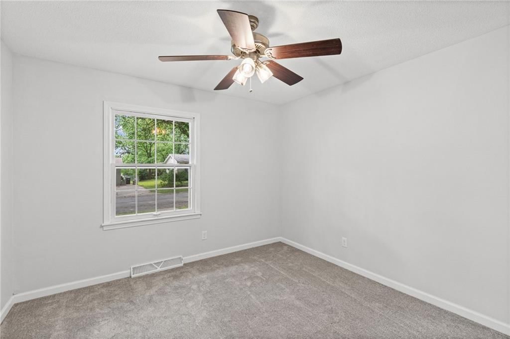 1308 N Cherry Street — photo 18