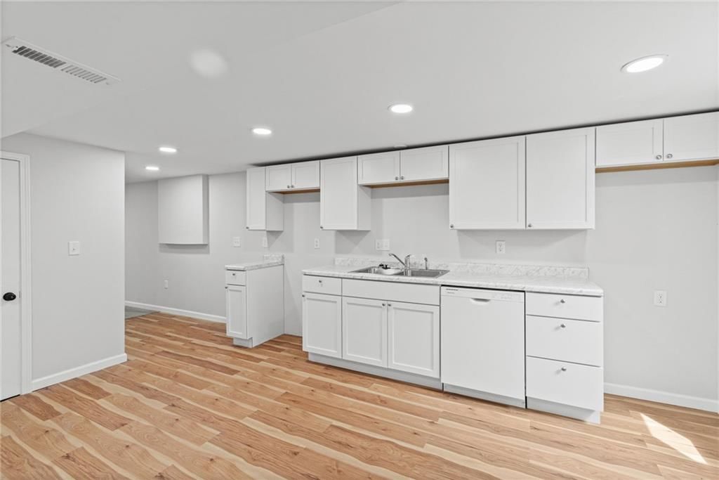 1308 N Cherry Street — photo 28
