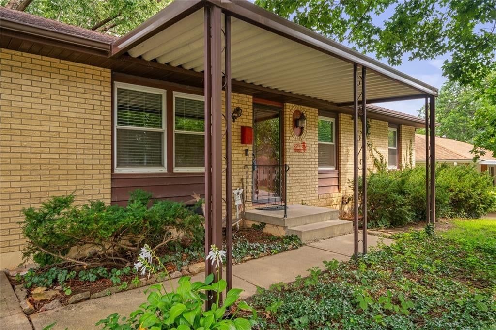 3701 Randall Drive — photo 8