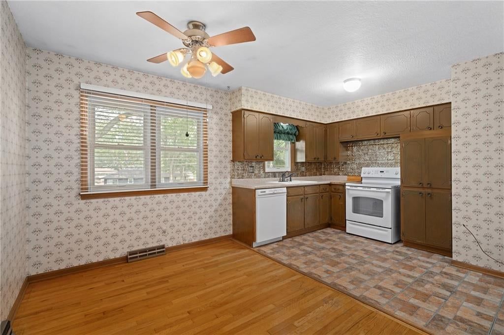 3701 Randall Drive — photo 16