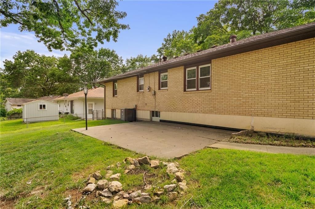 3701 Randall Drive — photo 42
