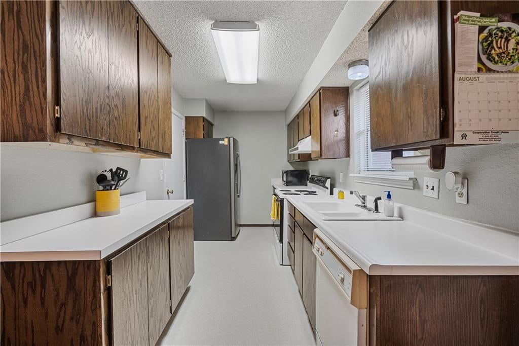 1307 W 1st Street — photo 14