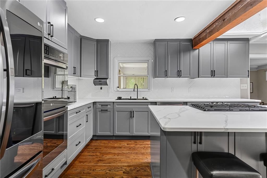 11214 Grand Avenue — photo 11