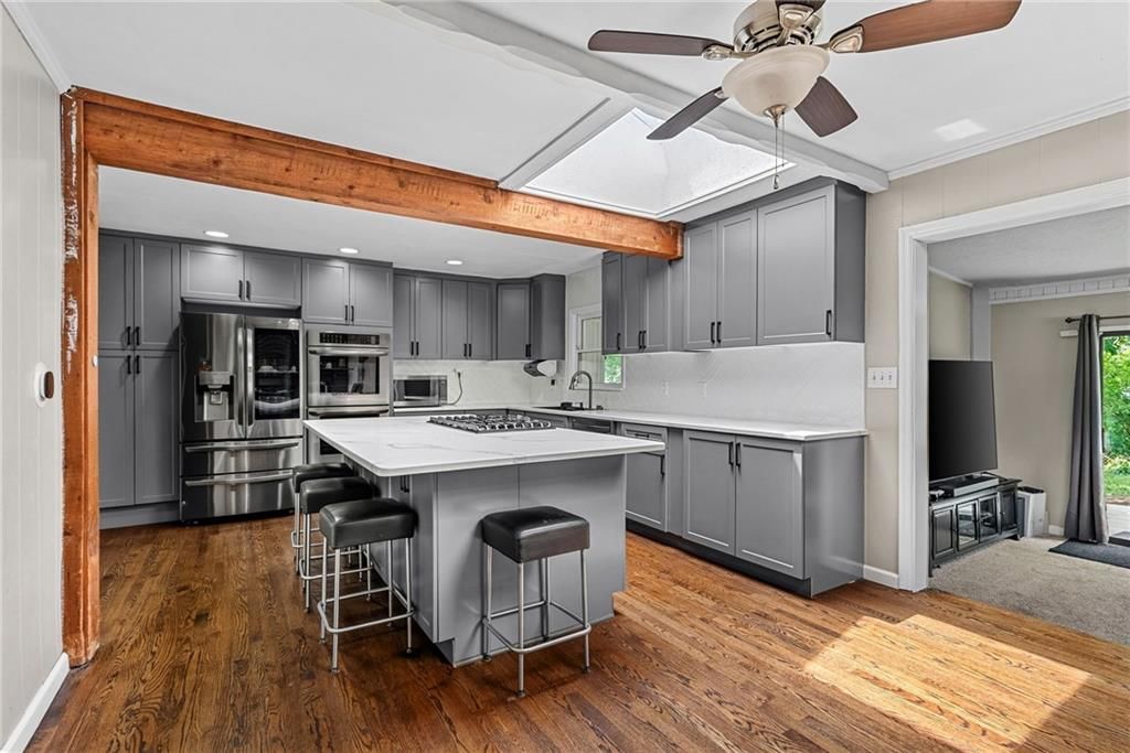 11214 Grand Avenue — photo 12