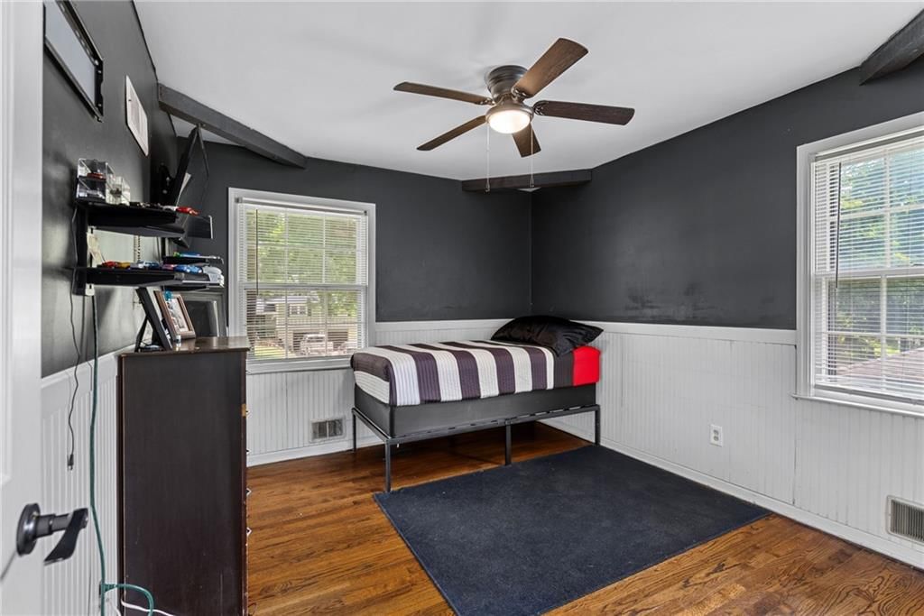 11214 Grand Avenue — photo 19