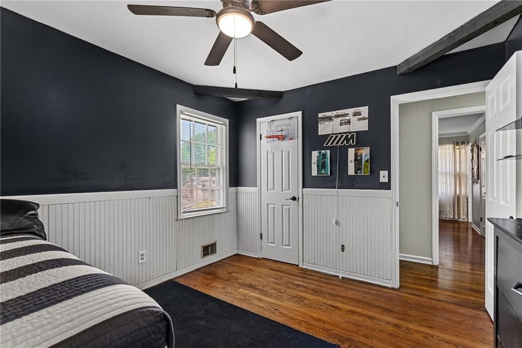 11214 Grand Avenue — photo 20