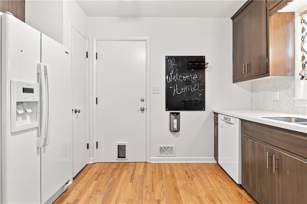 5515 Roeland Drive — photo 14