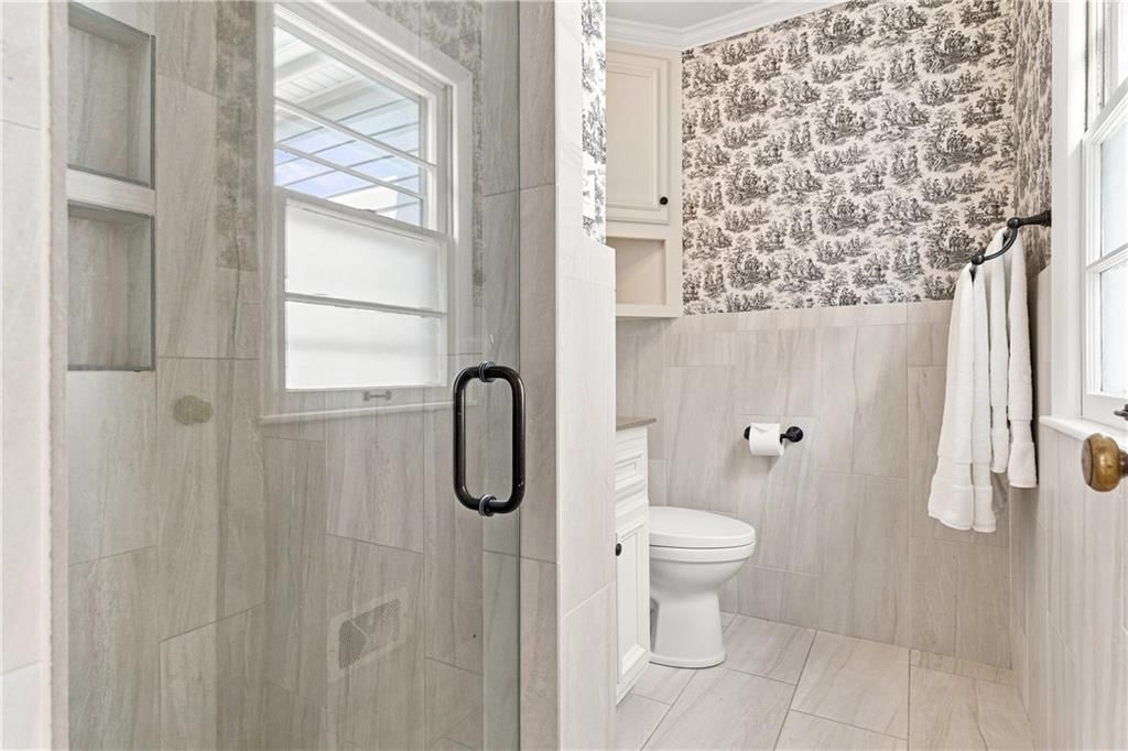 5515 Roeland Drive — photo 22