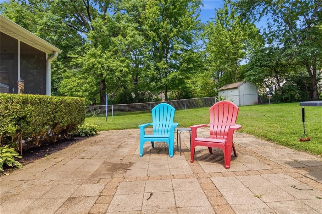 5515 Roeland Drive — photo 33