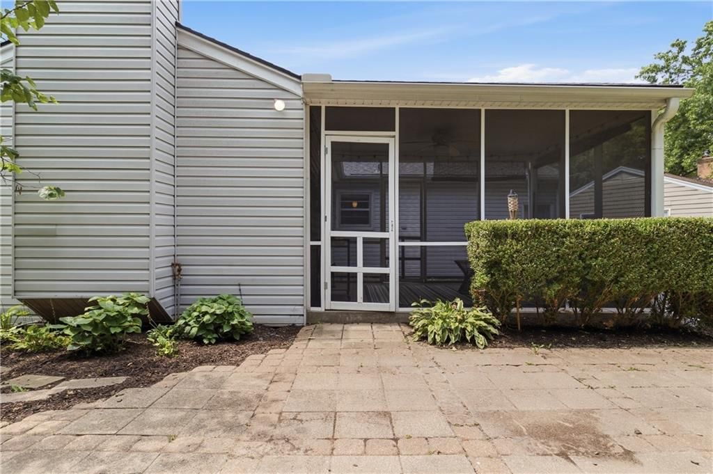 5515 Roeland Drive — photo 34