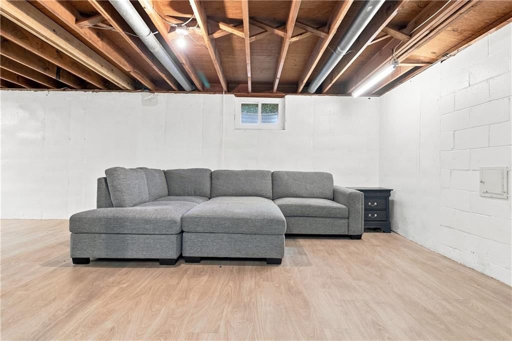 5515 Roeland Drive — photo 35