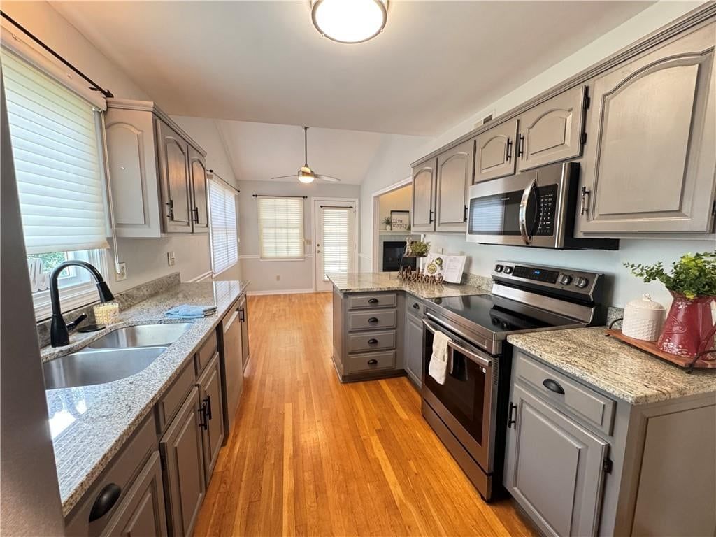 1513 NW Primrose Lane — photo 8