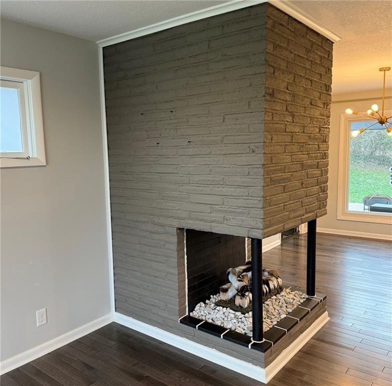 Photo 7 of 25 - 5605 W 49th Street, Mission, KS 66202