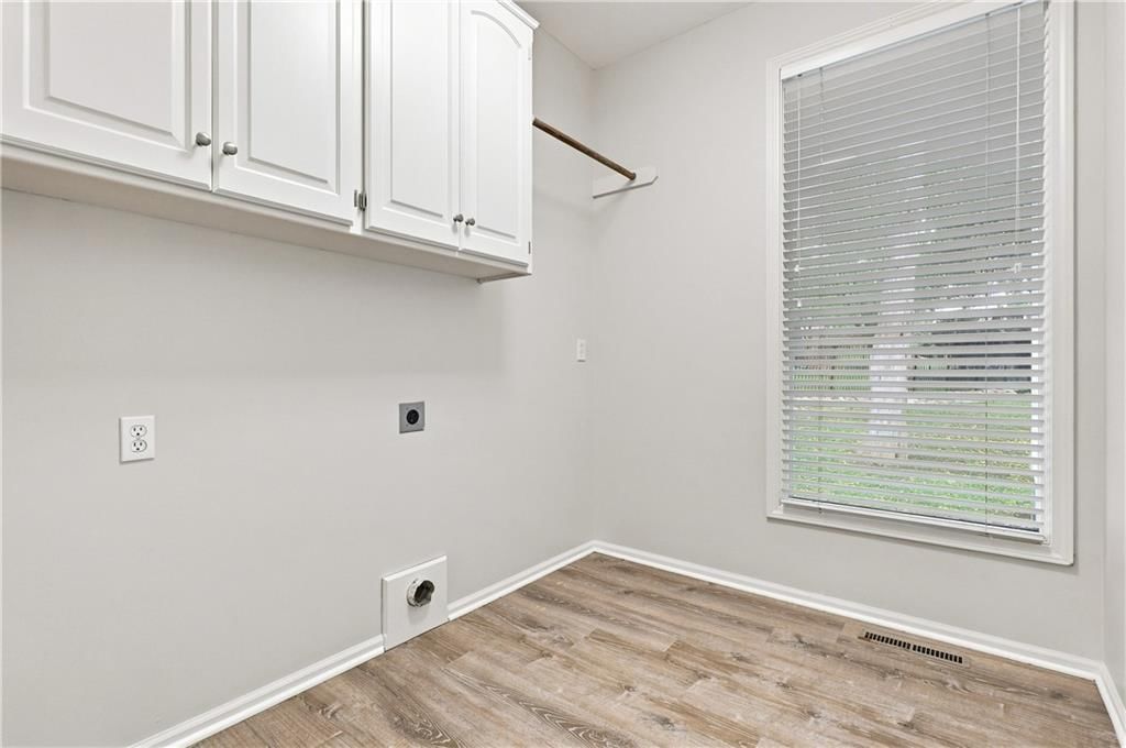 14702 England Street — photo 21