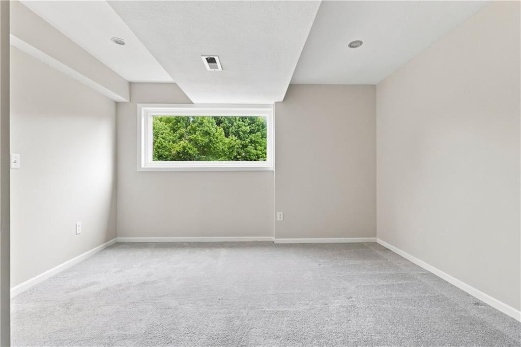 14702 England Street — photo 38