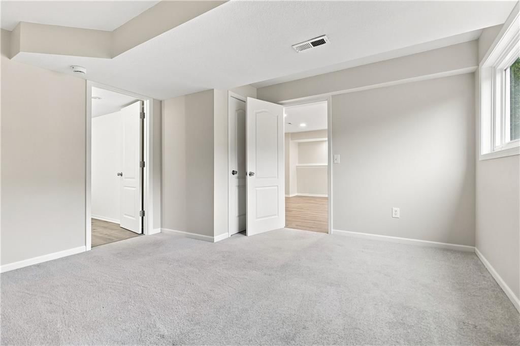 14702 England Street — photo 39