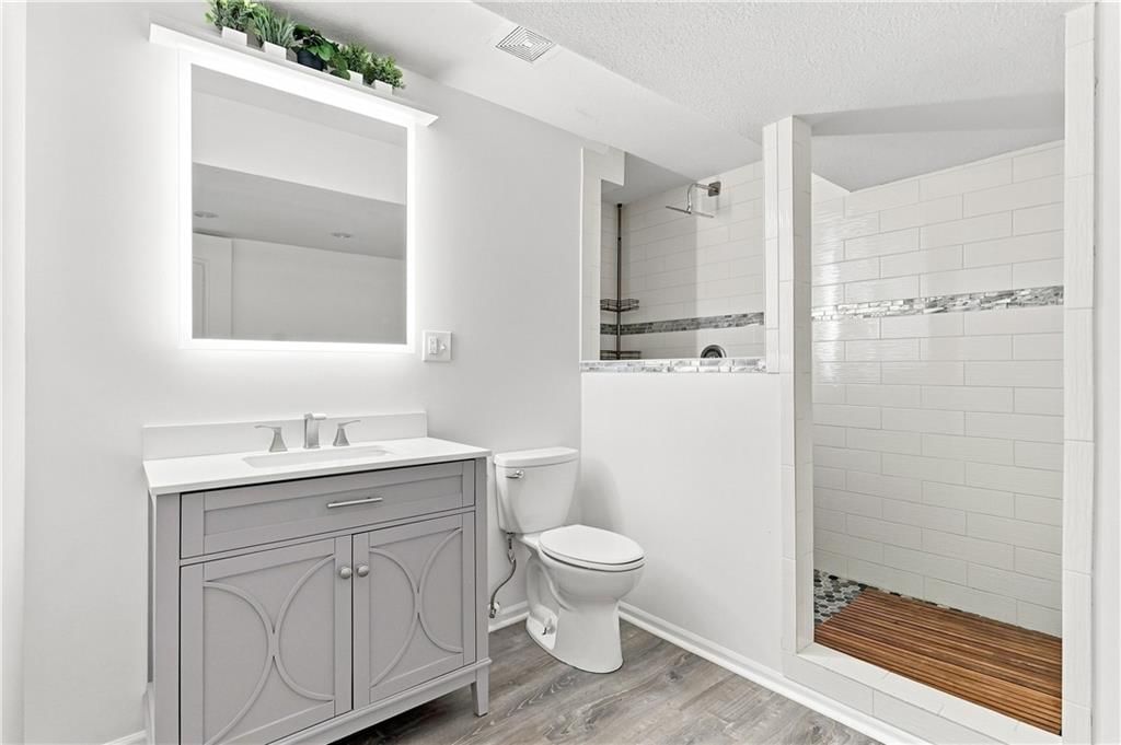 14702 England Street — photo 40
