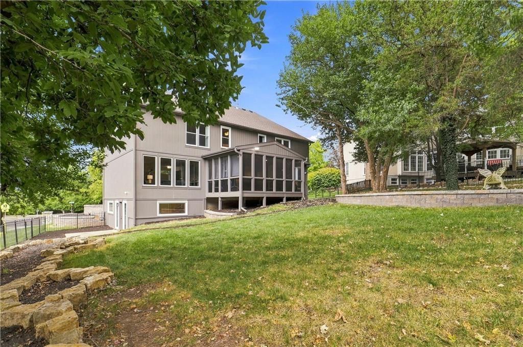 14702 England Street — photo 43