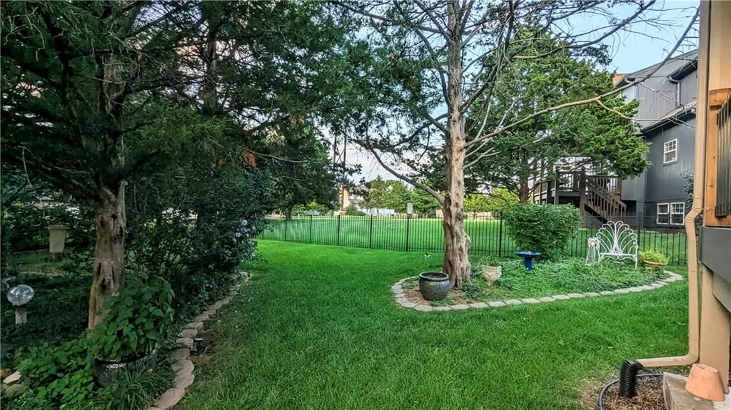 21400 W 98th Place — photo 8