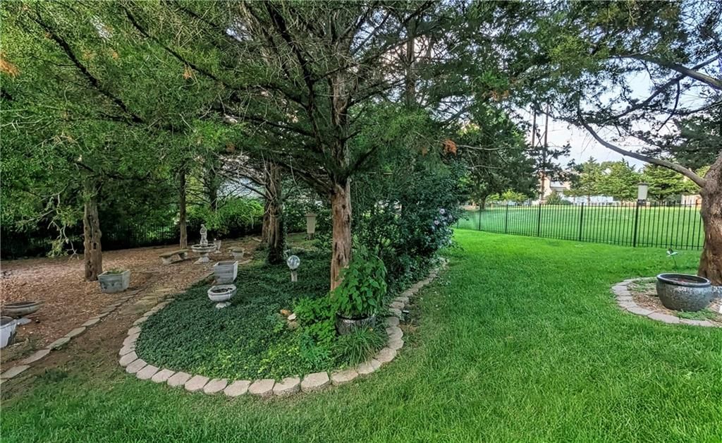 21400 W 98th Place — photo 9