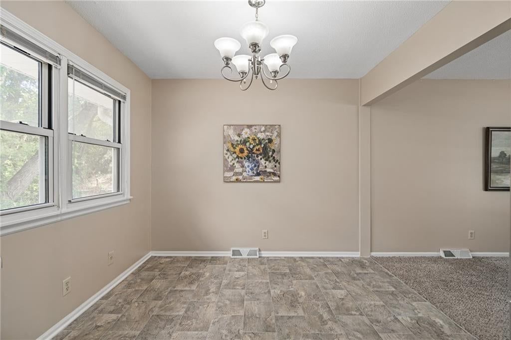 1833 N York Street — photo 7