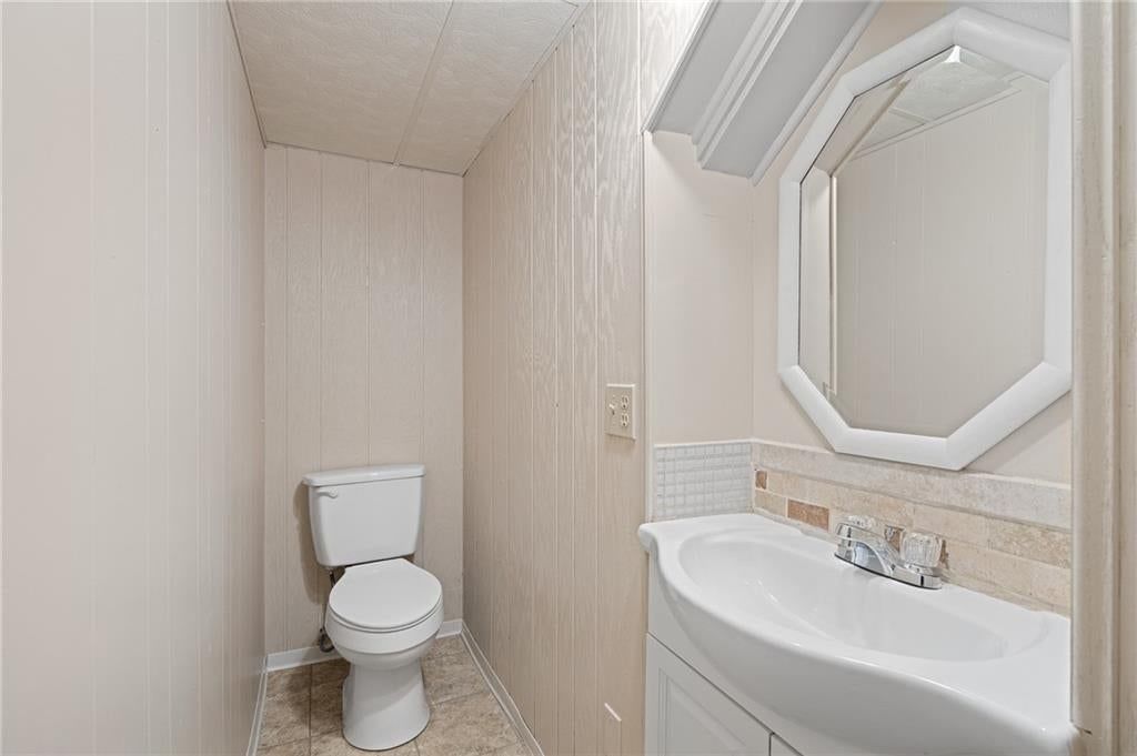 1833 N York Street — photo 19