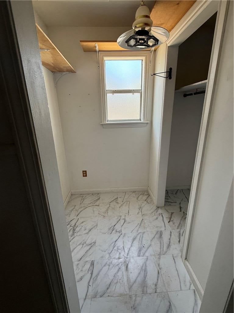 1914 W 5th Street — photo 9