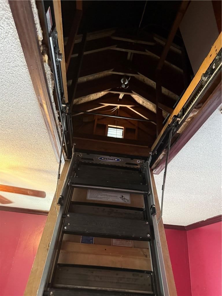 1914 W 5th Street — photo 27