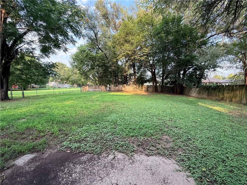 222 N 8th Court — photo 27