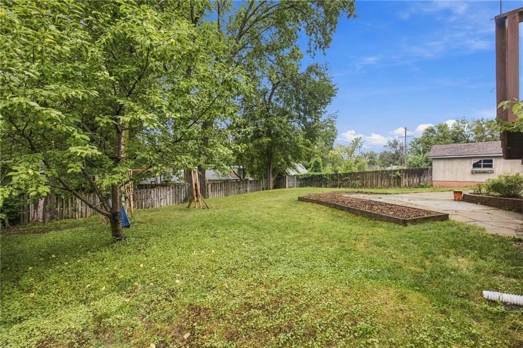 154 Clark Avenue — photo 26