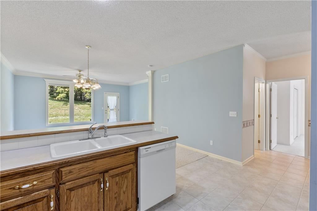 7412 N Campbell Street — photo 4