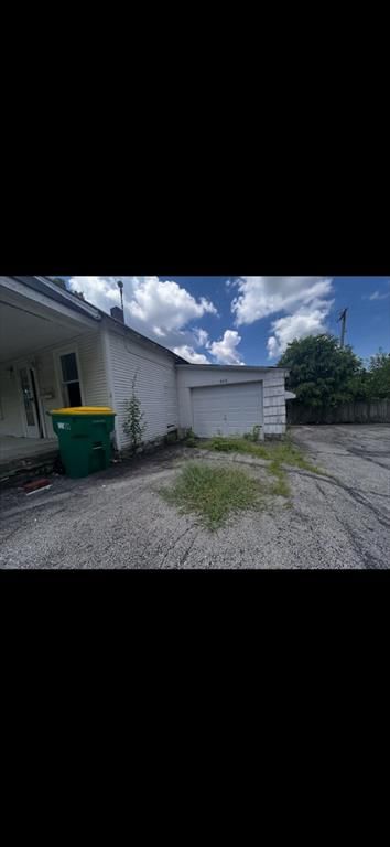 4516 State Line Road — photo 1