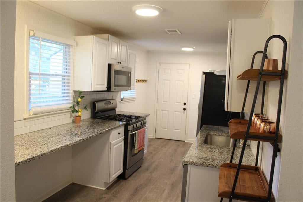 7609 Foster Street — photo 5